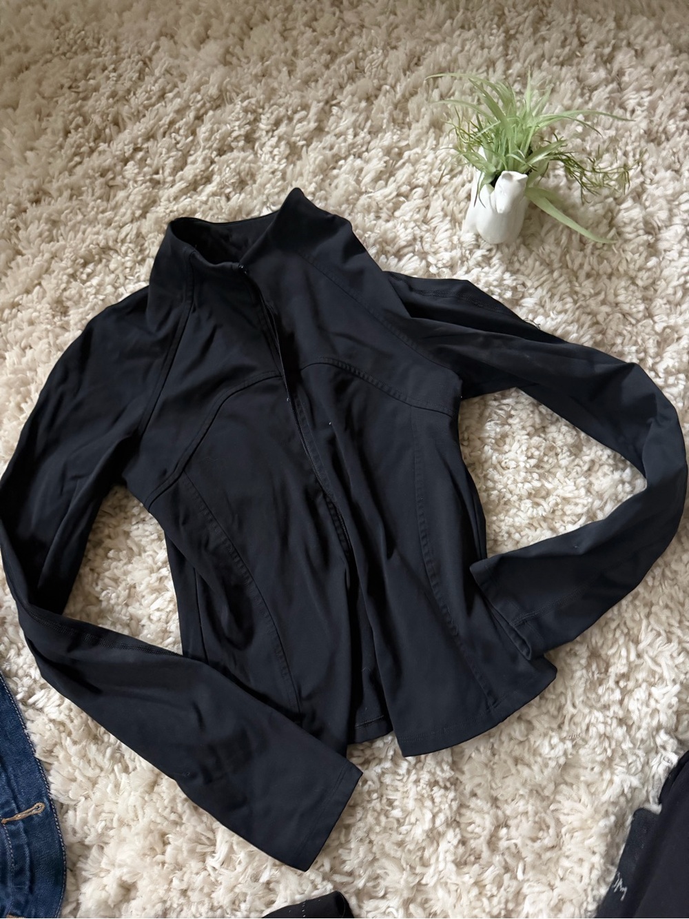 Classic Black Women's sporty athletic gym workout sleek Jacket — Sleek Zip-Front